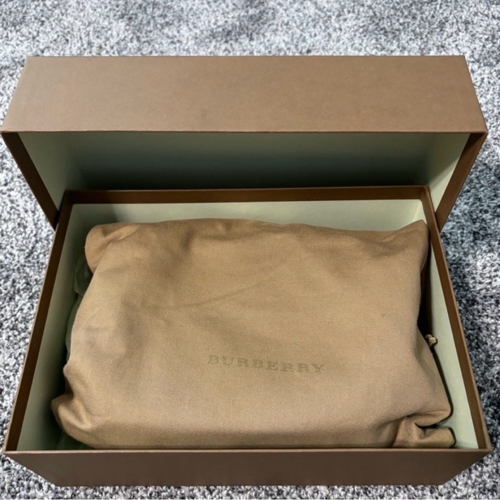 Authentic Like New Burberry Check Canvas Link Camera Bag - Picture 14 of 15